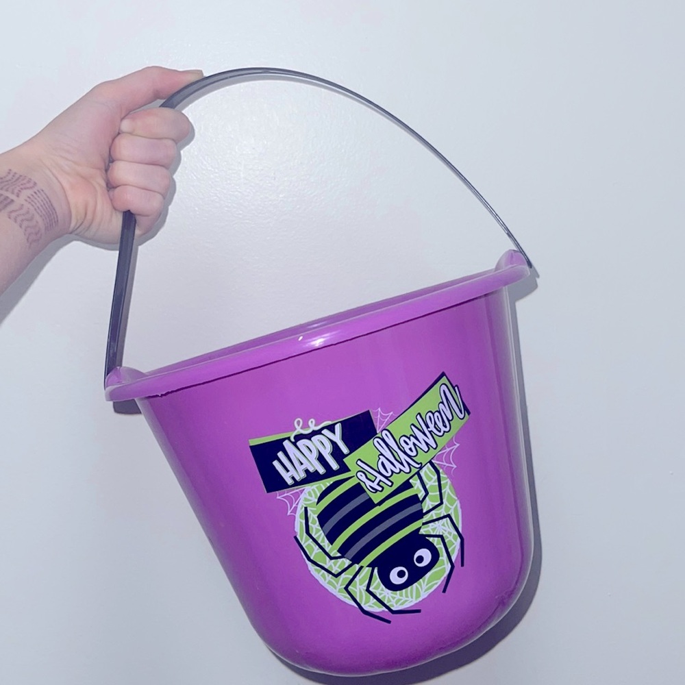 Plastic Halloween Bucket Trick or Treat